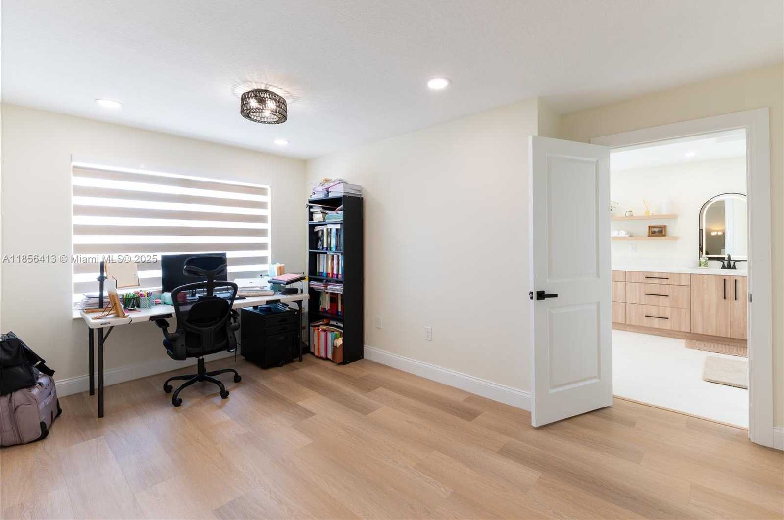 Small Image of 17323 SOUTH WEST 47TH CT, Miramar Number 19