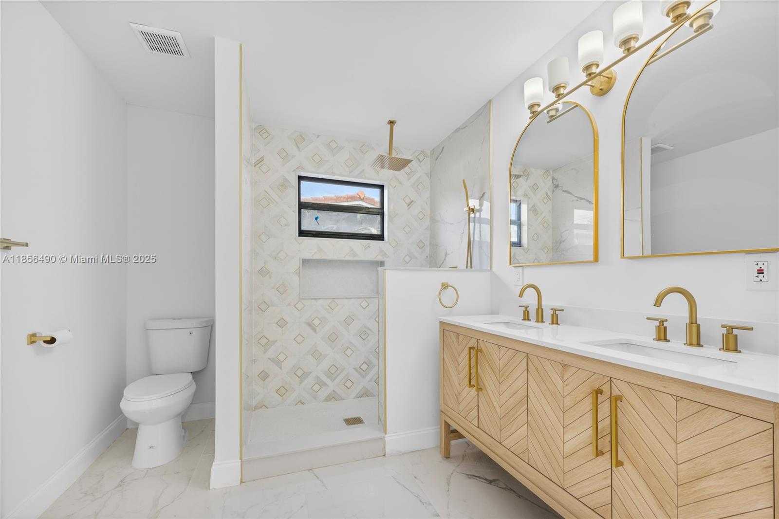 Small Image of 949 SOUTH EAST 5TH ST, Deerfield Beach Number 12