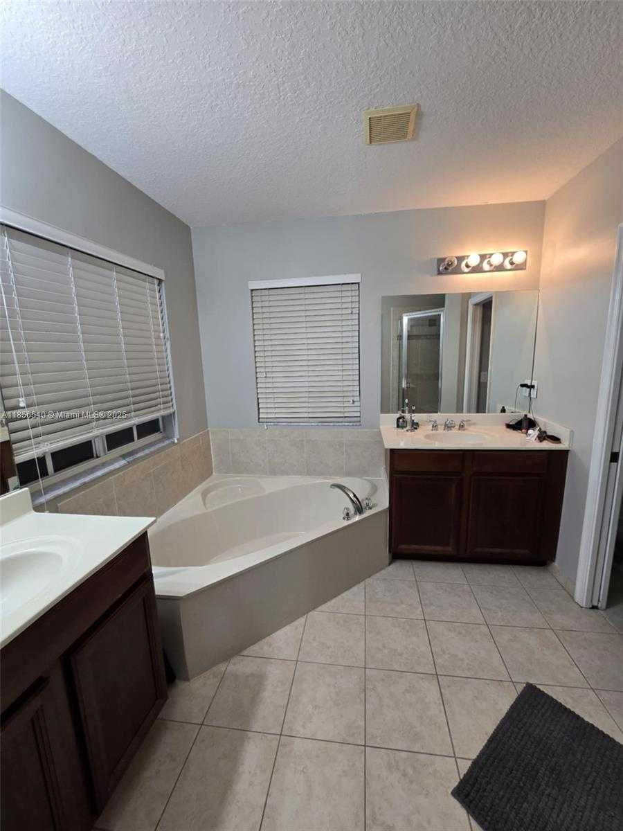Small Image of 13994 SOUTH WEST 278TH ST, Homestead Number 13