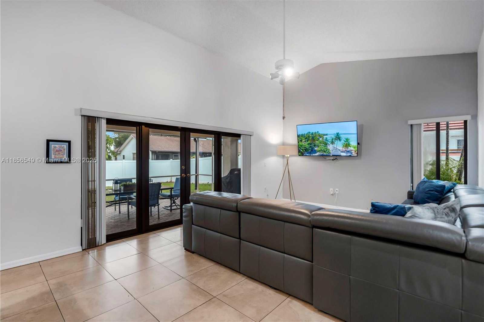 Small Image of 400 NORTH WEST 202ND WAY, Pembroke Pines Number 10