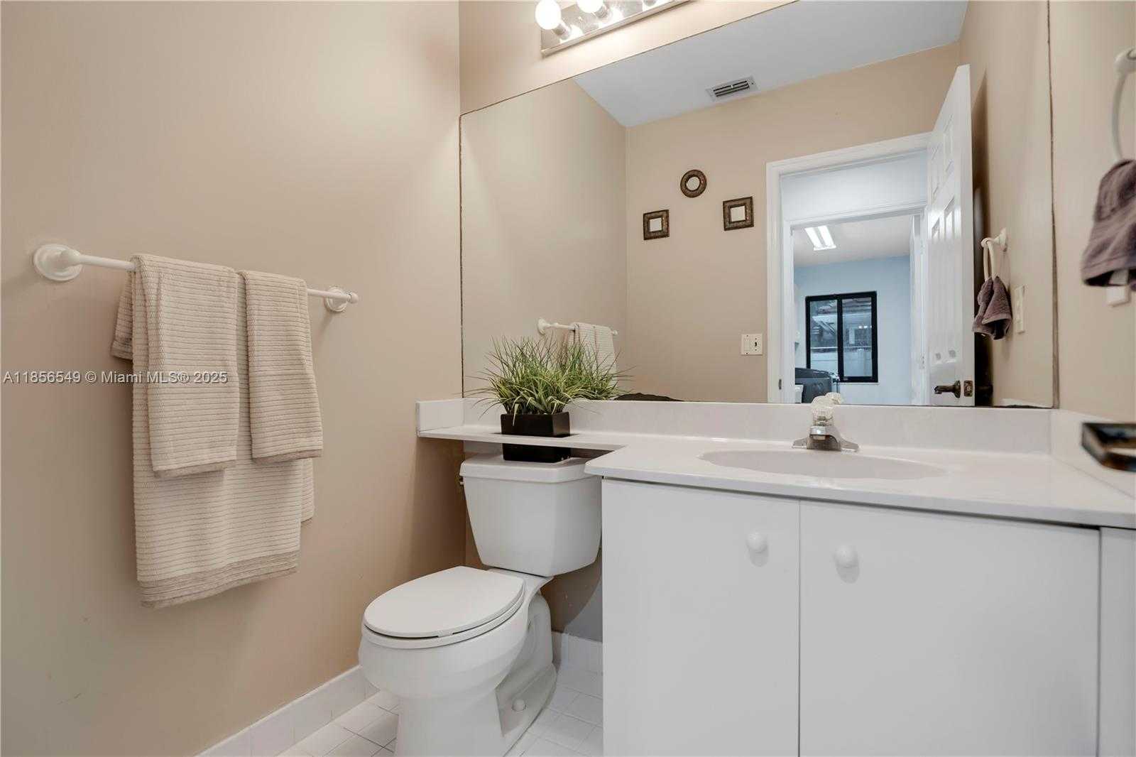 Small Image of 400 NORTH WEST 202ND WAY, Pembroke Pines Number 15