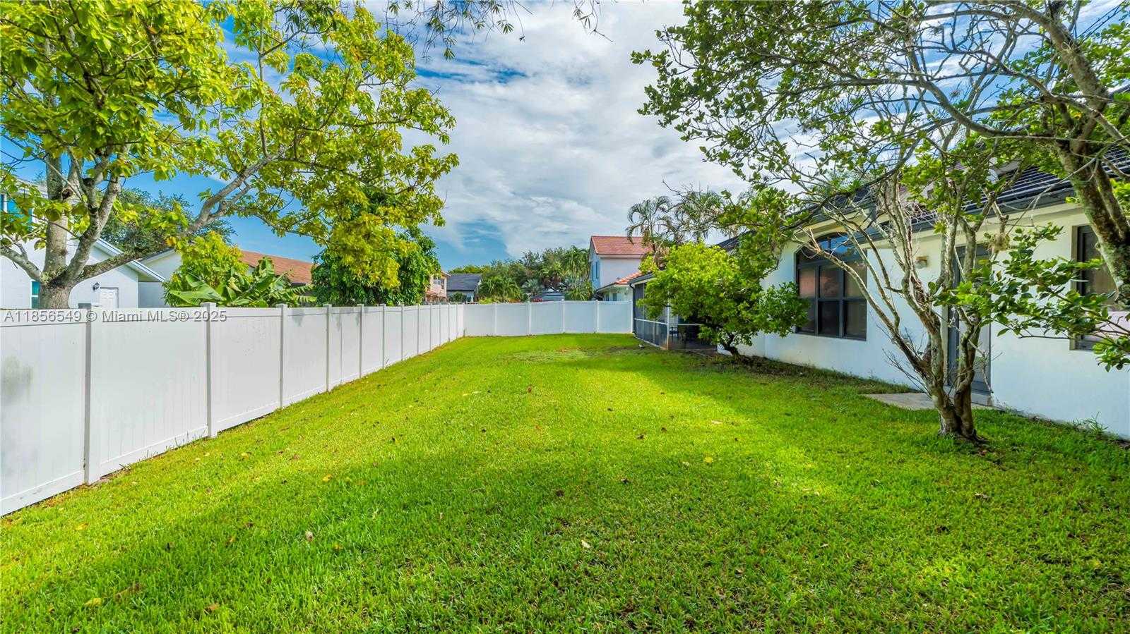 Small Image of 400 NORTH WEST 202ND WAY, Pembroke Pines Number 20