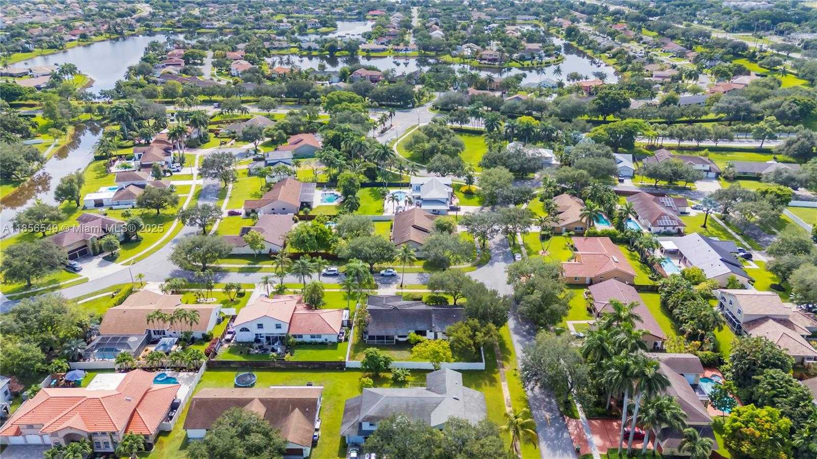 Small Image of 400 NORTH WEST 202ND WAY, Pembroke Pines Number 23