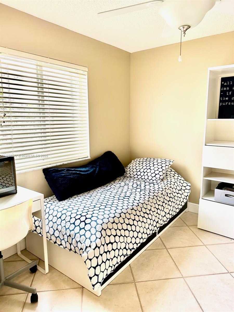 Small Image of 4370 PINE RIDGE CT, Weston Number 27