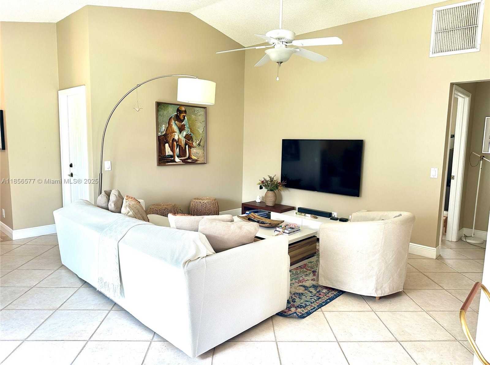 Small Image of 4370 PINE RIDGE CT, Weston Number 6