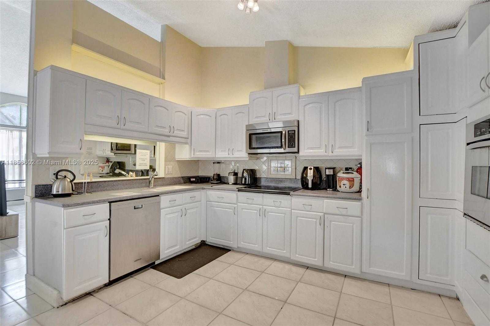 Small Image of 8176 SCENIC TURN, Boca Raton Number 11