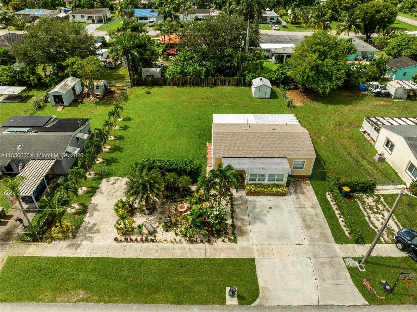 Small Image of 512 NORTH WEST 13TH ST, Homestead Number 3