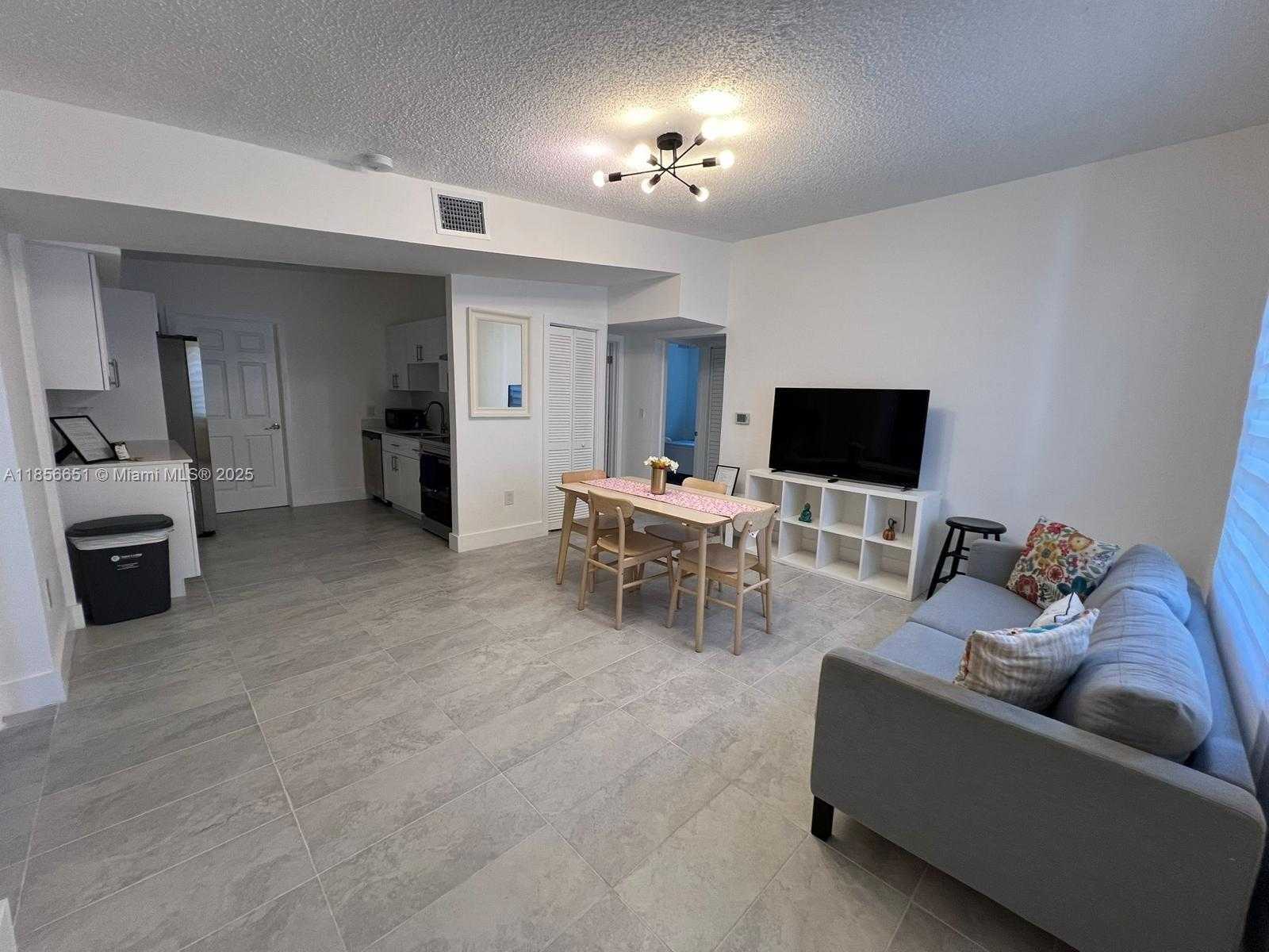 Small Image of 13725 NORTH WEST 4TH CT, North Miami Number 3