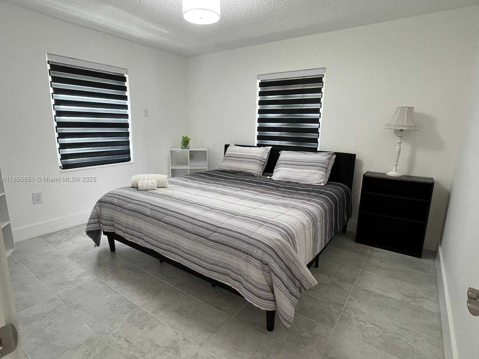 Small Image of 13725 NORTH WEST 4TH CT, North Miami Number 8