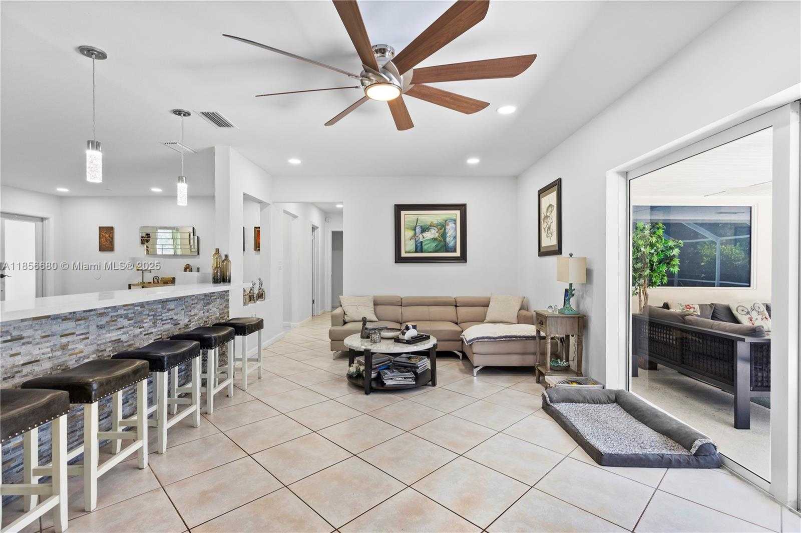 Small Image of 16400 SOUTH WEST 80TH AVE, Palmetto Bay Number 11