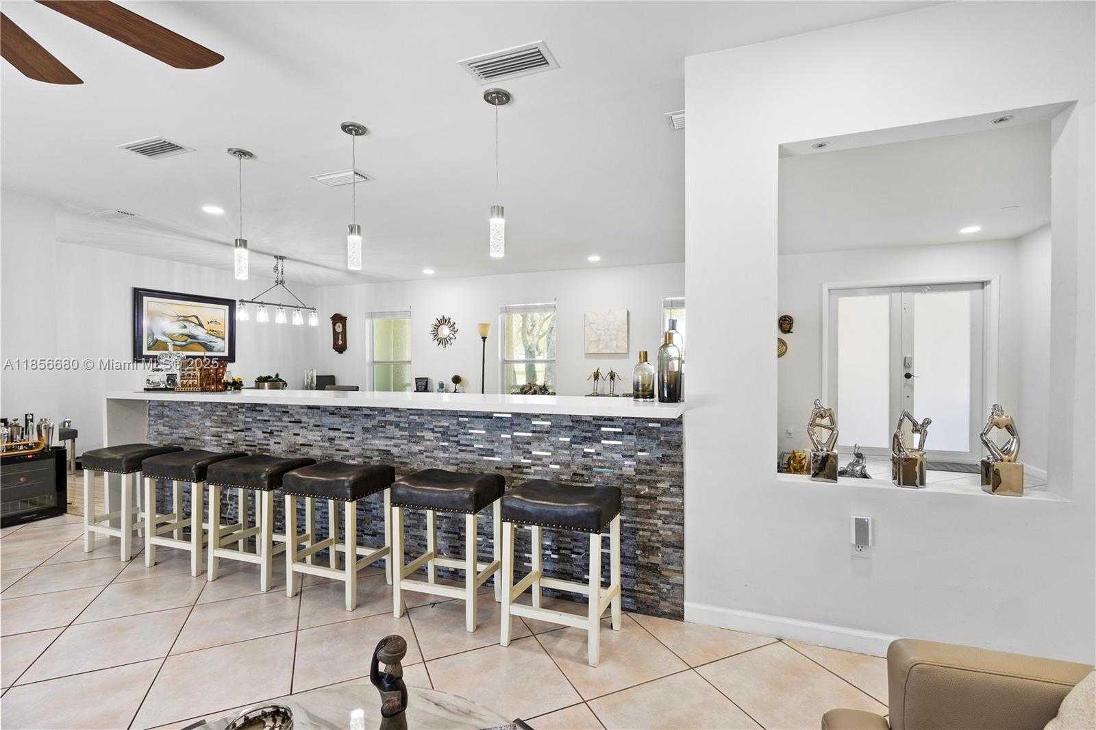 Small Image of 16400 SOUTH WEST 80TH AVE, Palmetto Bay Number 14