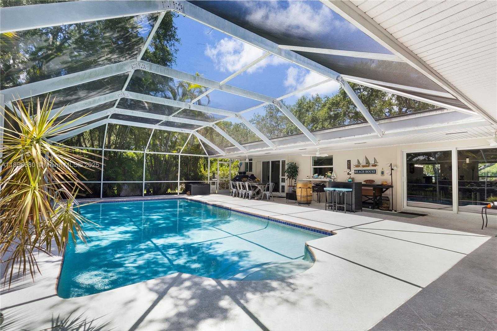 Small Image of 16400 SOUTH WEST 80TH AVE, Palmetto Bay Number 42