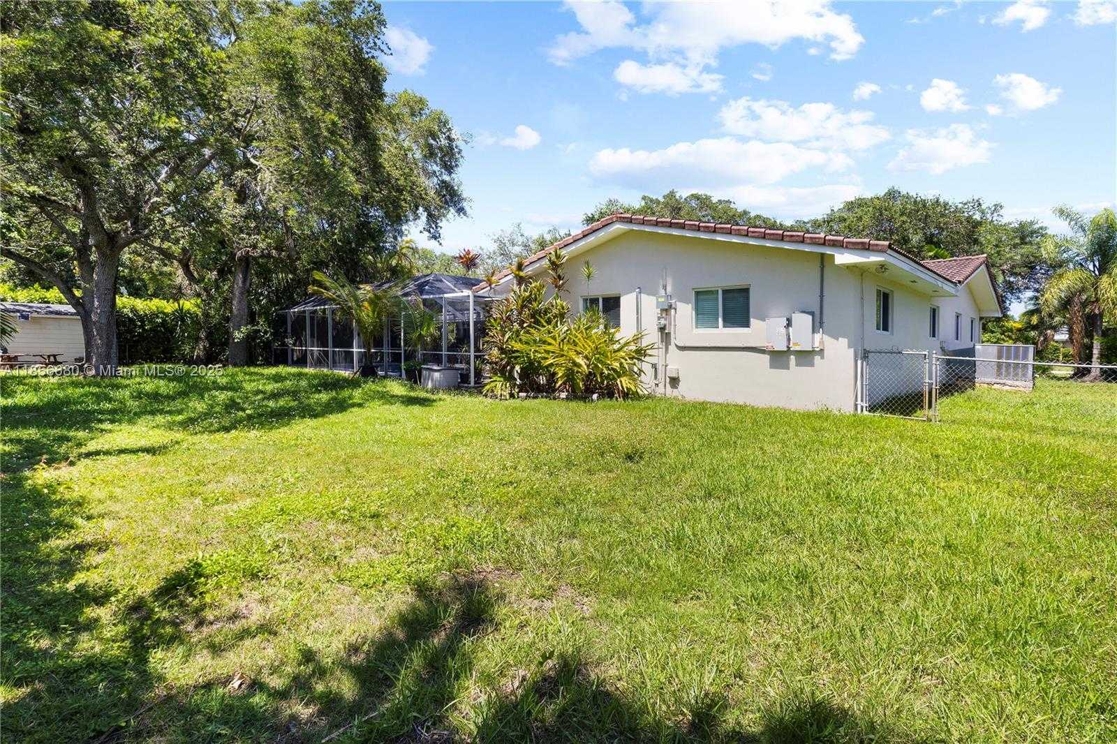 Small Image of 16400 SOUTH WEST 80TH AVE, Palmetto Bay Number 45
