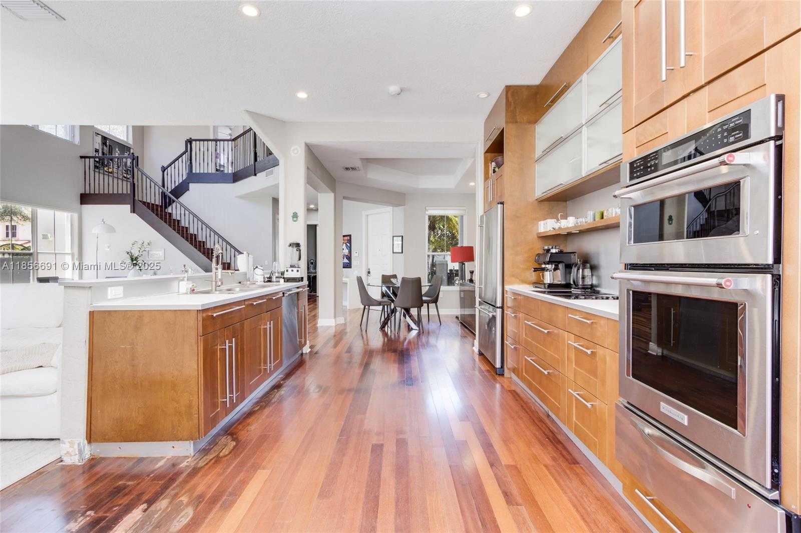Small Image of 1467 MARINER WAY, Hollywood Number 11