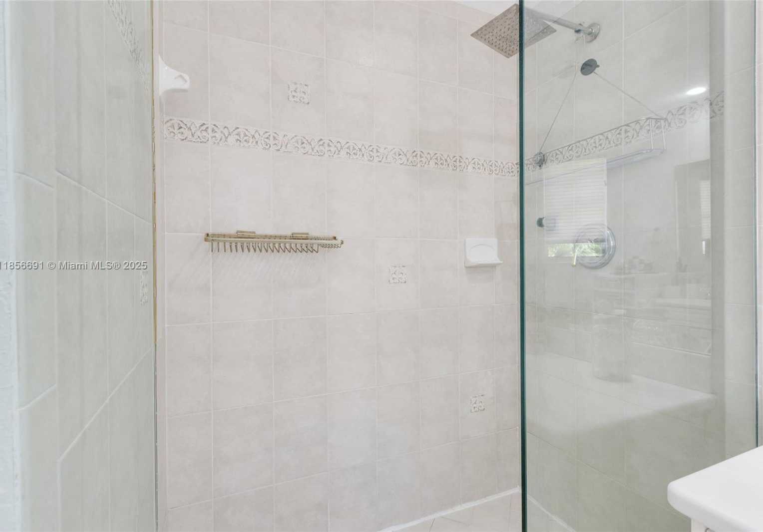 Small Image of 1467 MARINER WAY, Hollywood Number 26