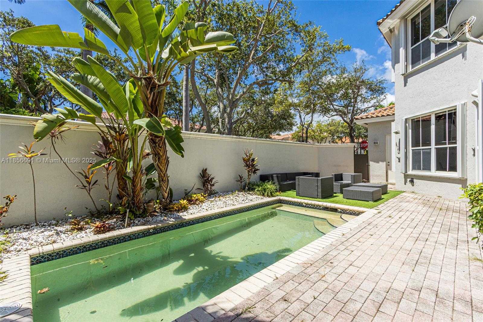 Small Image of 1467 MARINER WAY, Hollywood Number 3