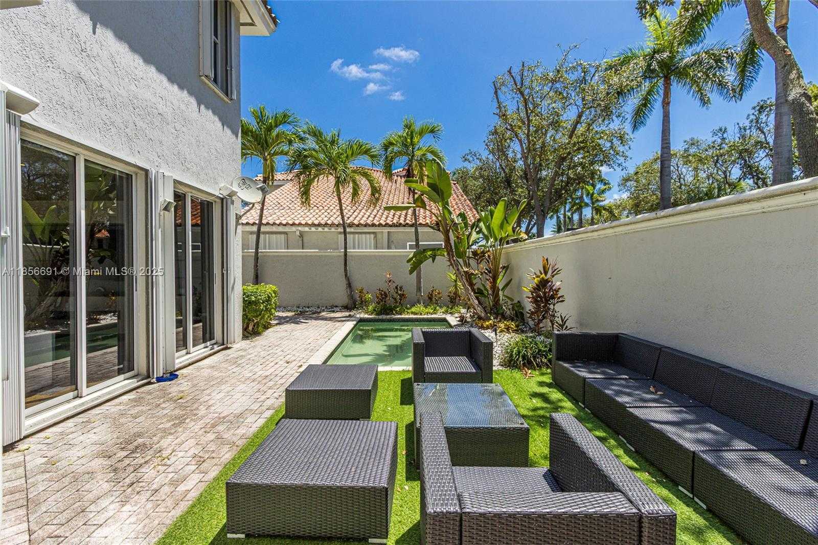 Small Image of 1467 MARINER WAY, Hollywood Number 4