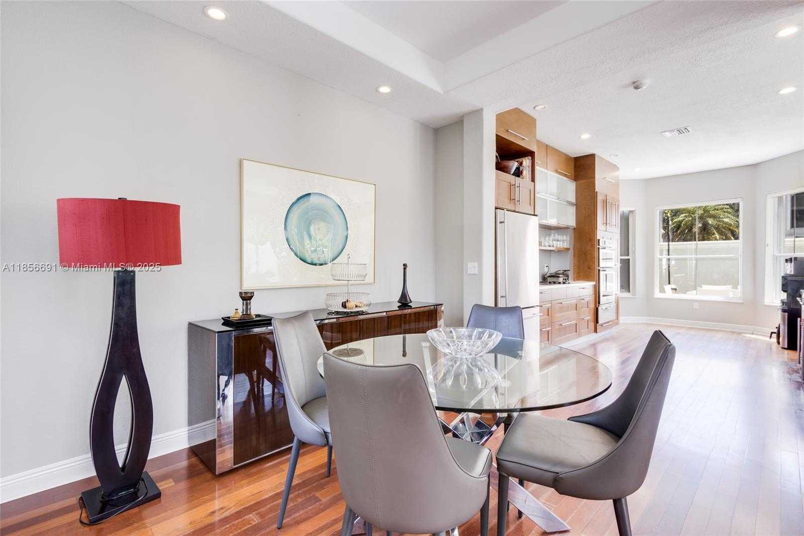 Small Image of 1467 MARINER WAY, Hollywood Number 7
