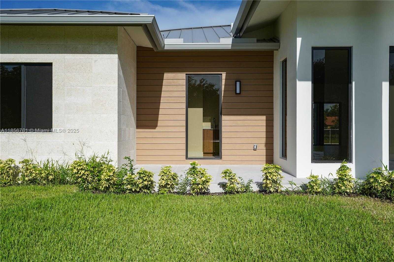 Small Image of 27510 SOUTH WEST 170TH AVE, Homestead Number 12