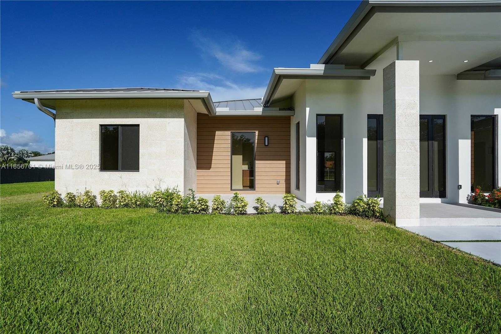 Small Image of 27510 SOUTH WEST 170TH AVE, Homestead Number 13