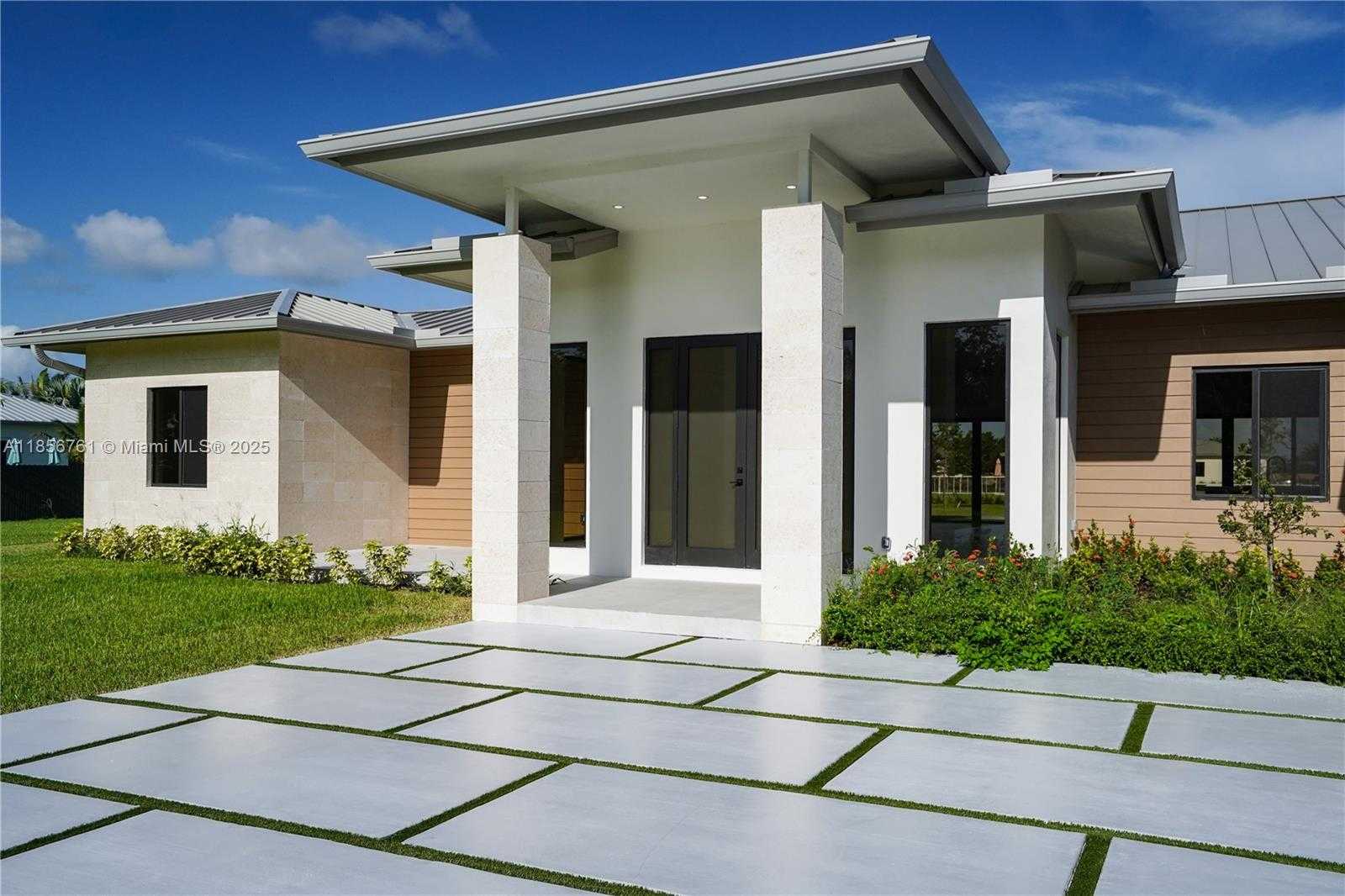 Small Image of 27510 SOUTH WEST 170TH AVE, Homestead Number 16