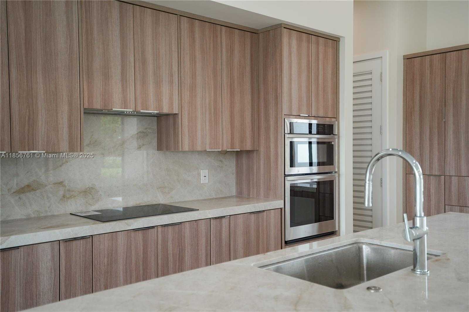 Small Image of 27510 SOUTH WEST 170TH AVE, Homestead Number 3