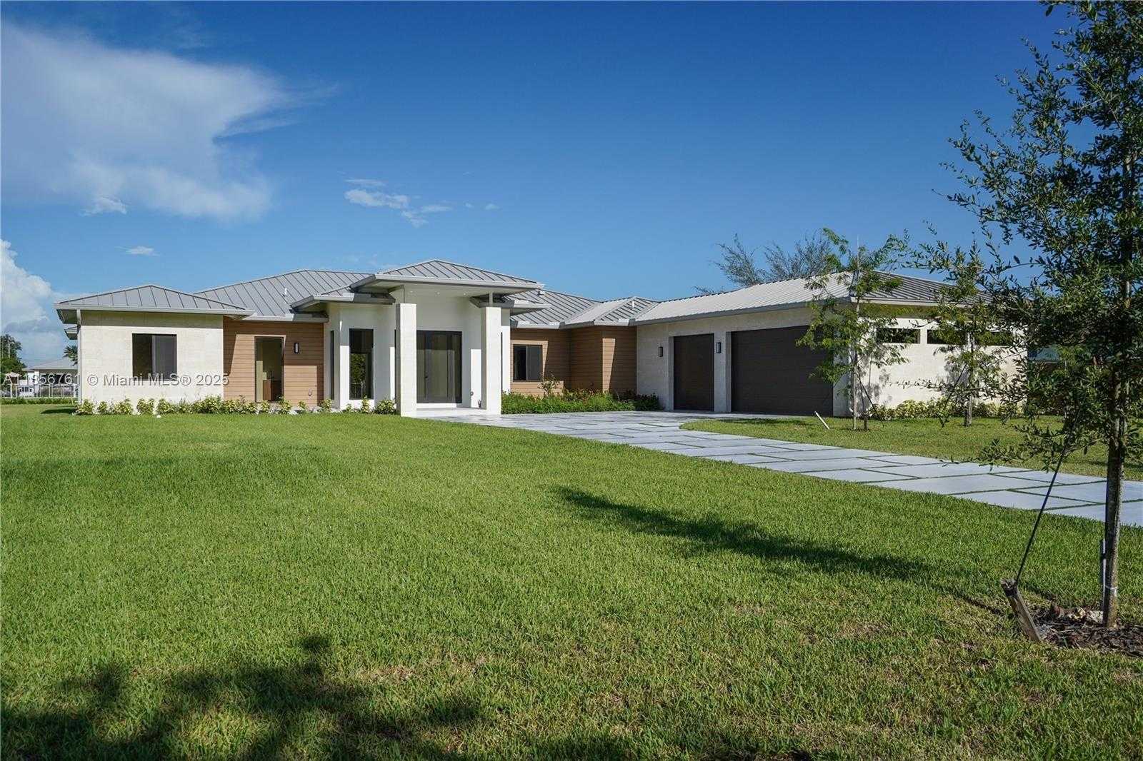 Small Image of 27510 SOUTH WEST 170TH AVE, Homestead Number 5