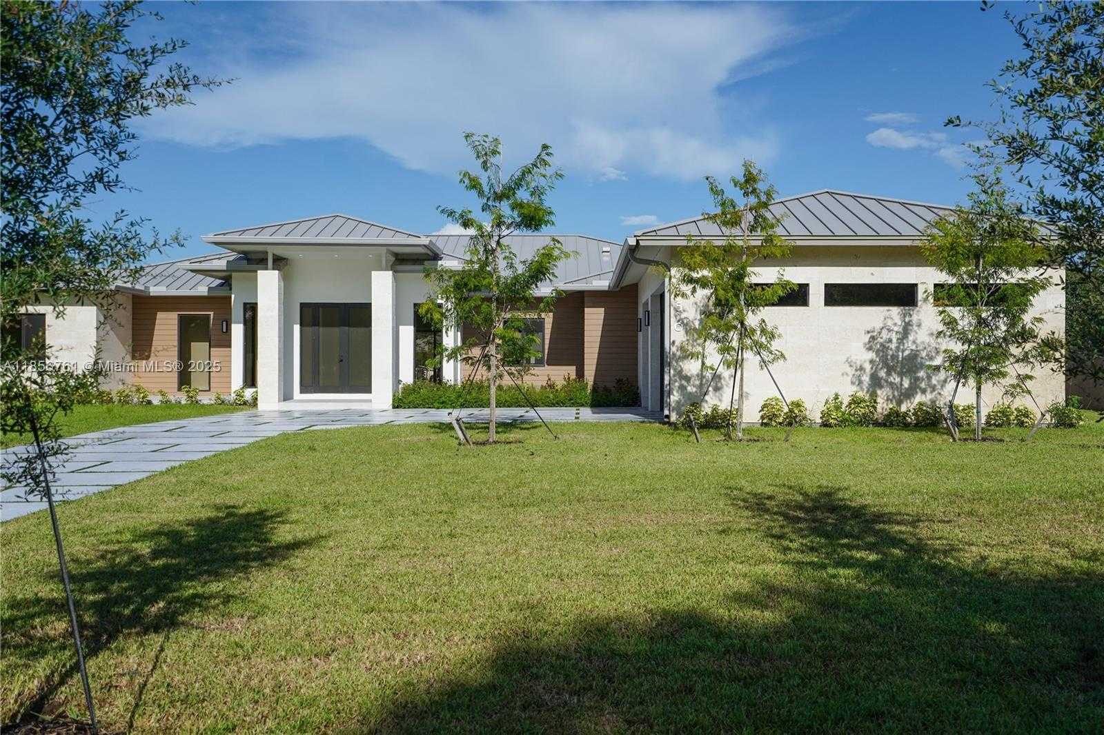 Small Image of 27510 SOUTH WEST 170TH AVE, Homestead Number 6
