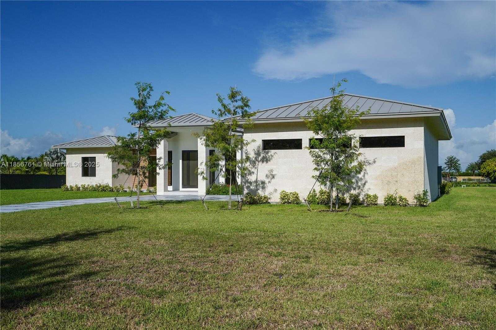 Small Image of 27510 SOUTH WEST 170TH AVE, Homestead Number 8