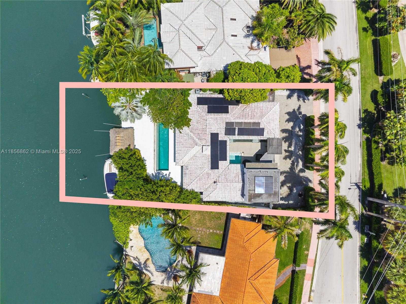 Small Image of 3220 CHASE AVE, Miami Beach Number 11