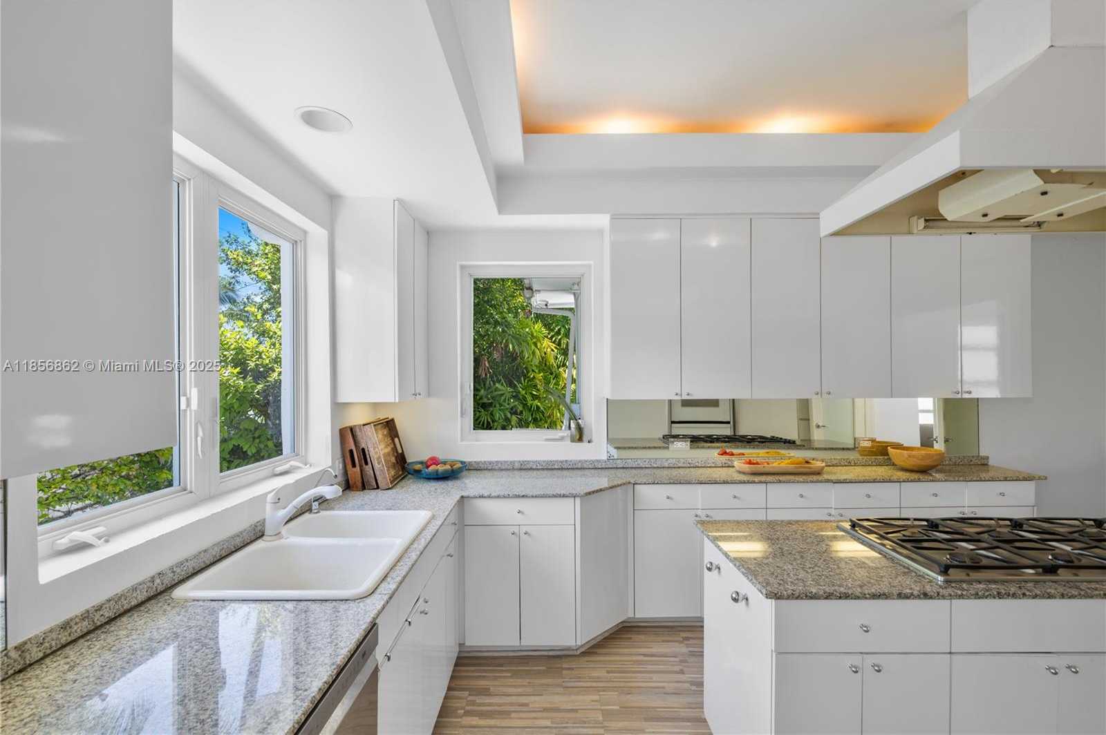 Small Image of 3220 CHASE AVE, Miami Beach Number 27