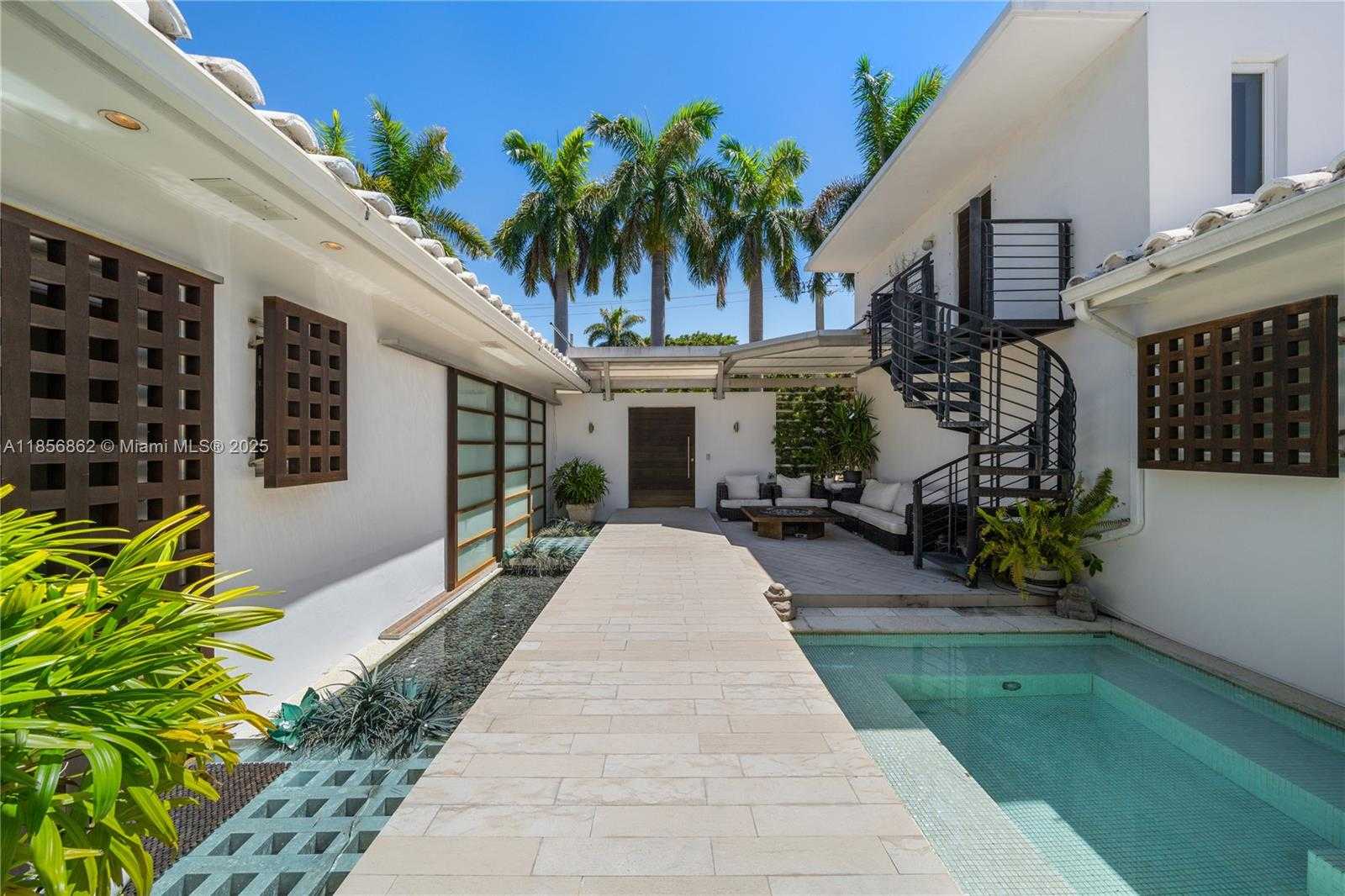 Small Image of 3220 CHASE AVE, Miami Beach Number 5