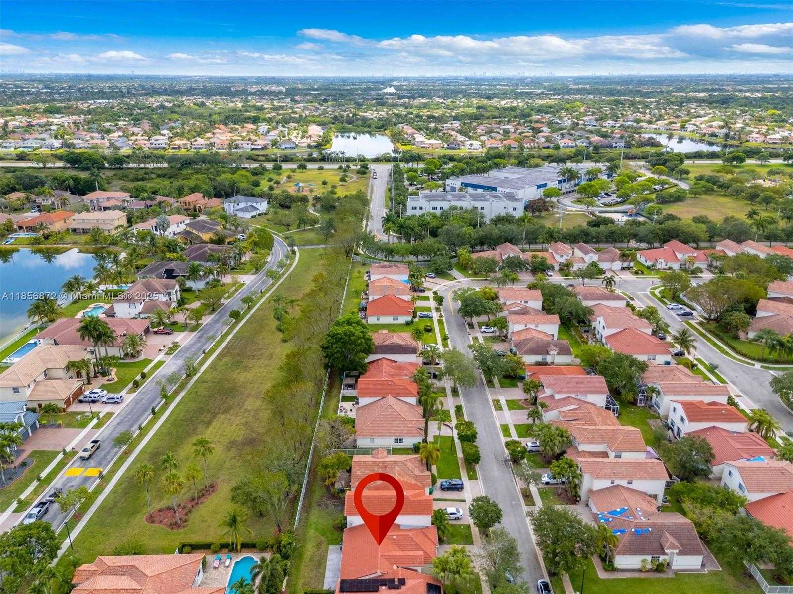 Small Image of 18801 SOUTH WEST 25TH CT, Miramar Number 12