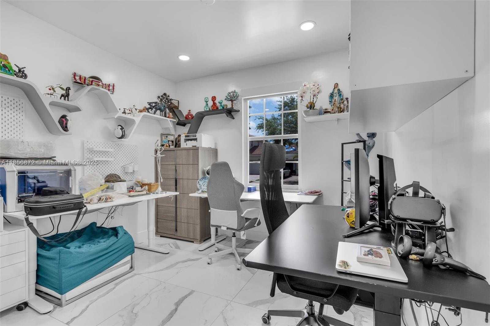 Small Image of 18801 SOUTH WEST 25TH CT, Miramar Number 26