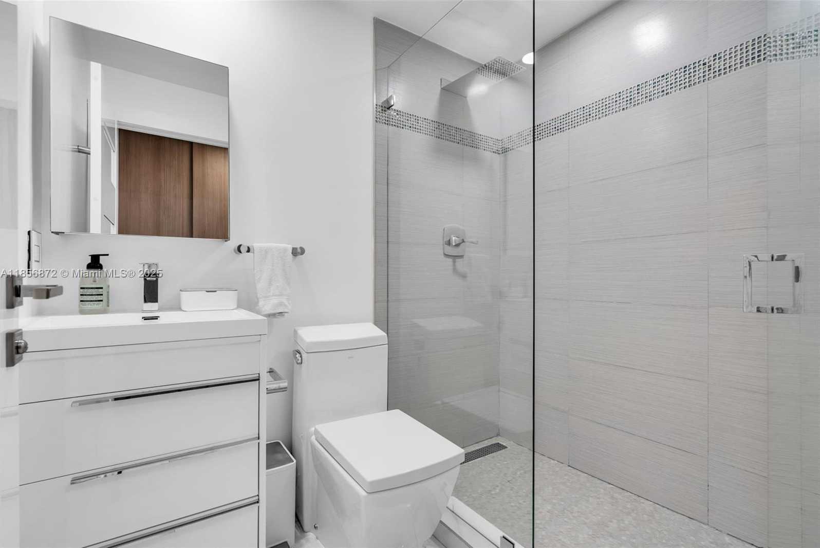 Small Image of 18801 SOUTH WEST 25TH CT, Miramar Number 28