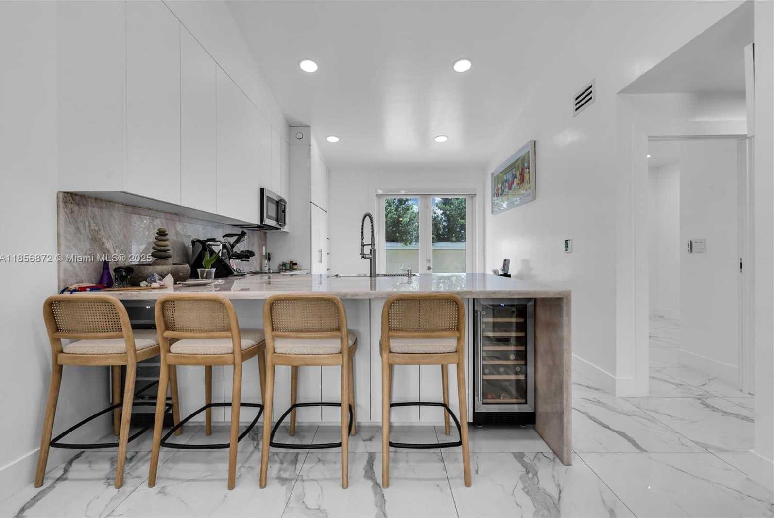 Small Image of 18801 SOUTH WEST 25TH CT, Miramar Number 35