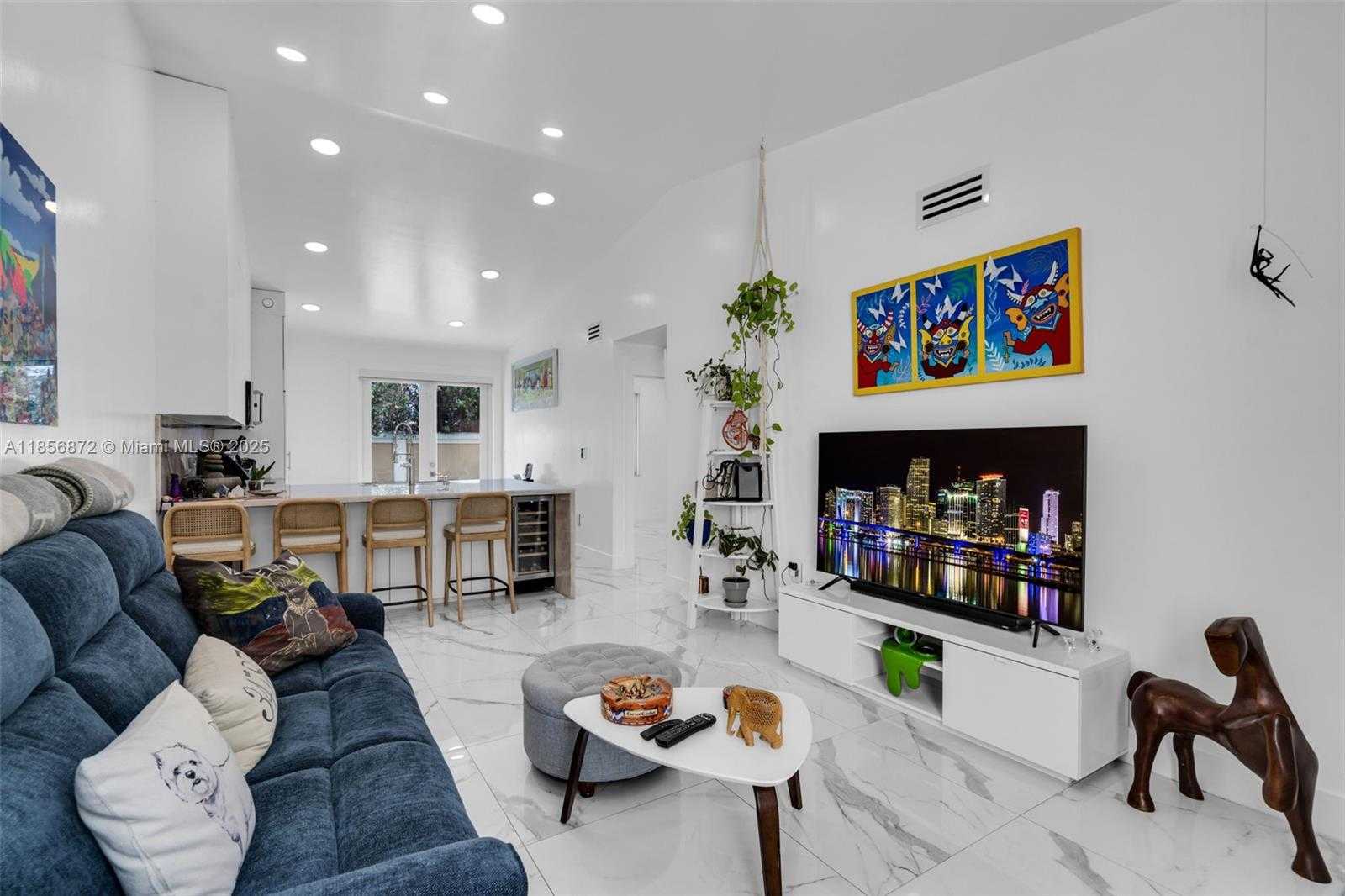 Small Image of 18801 SOUTH WEST 25TH CT, Miramar Number 38