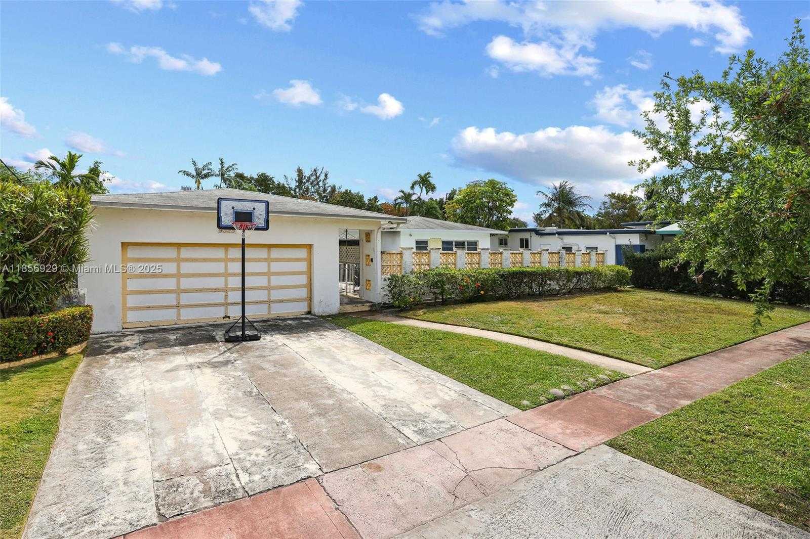 Small Image of 4525 NORTH JEFFERSON AVE, Miami Beach Number 10