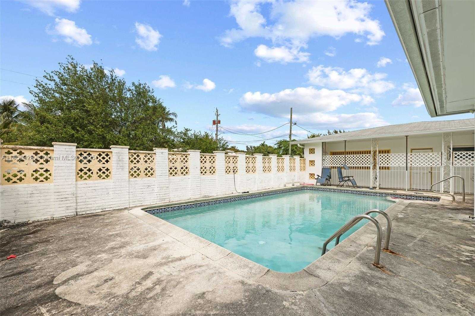 Small Image of 4525 NORTH JEFFERSON AVE, Miami Beach Number 13