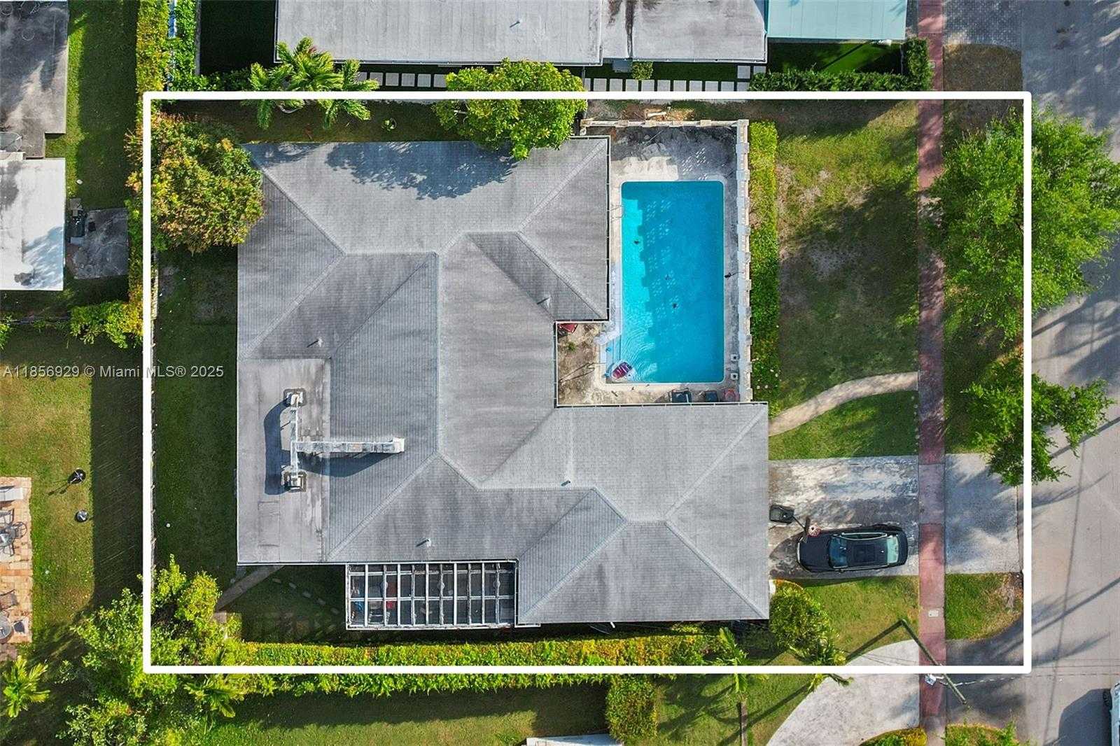 Small Image of 4525 NORTH JEFFERSON AVE, Miami Beach Number 14