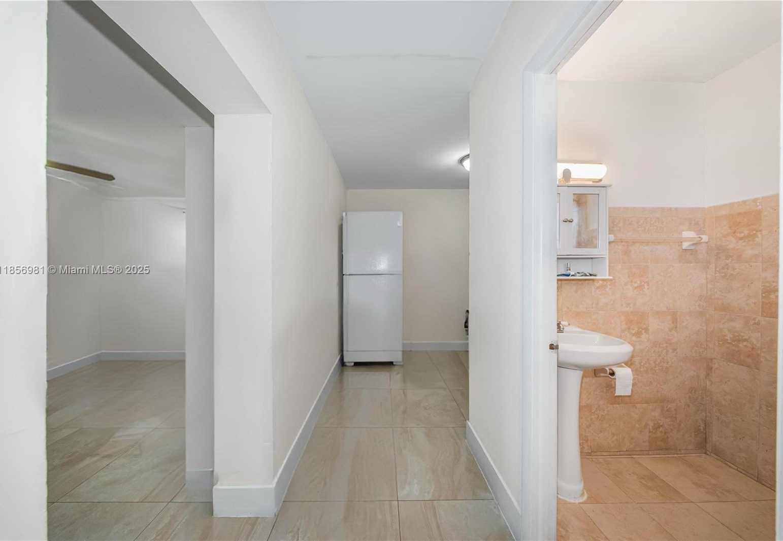Small Image of 19781 SOUTH WEST 122ND AVE, Miami Number 20