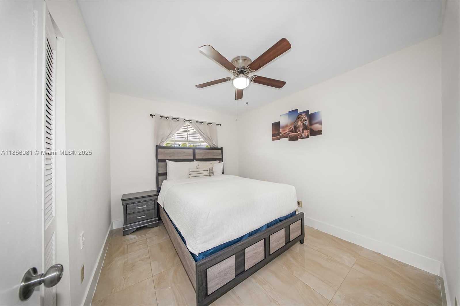 Small Image of 19781 SOUTH WEST 122ND AVE, Miami Number 26