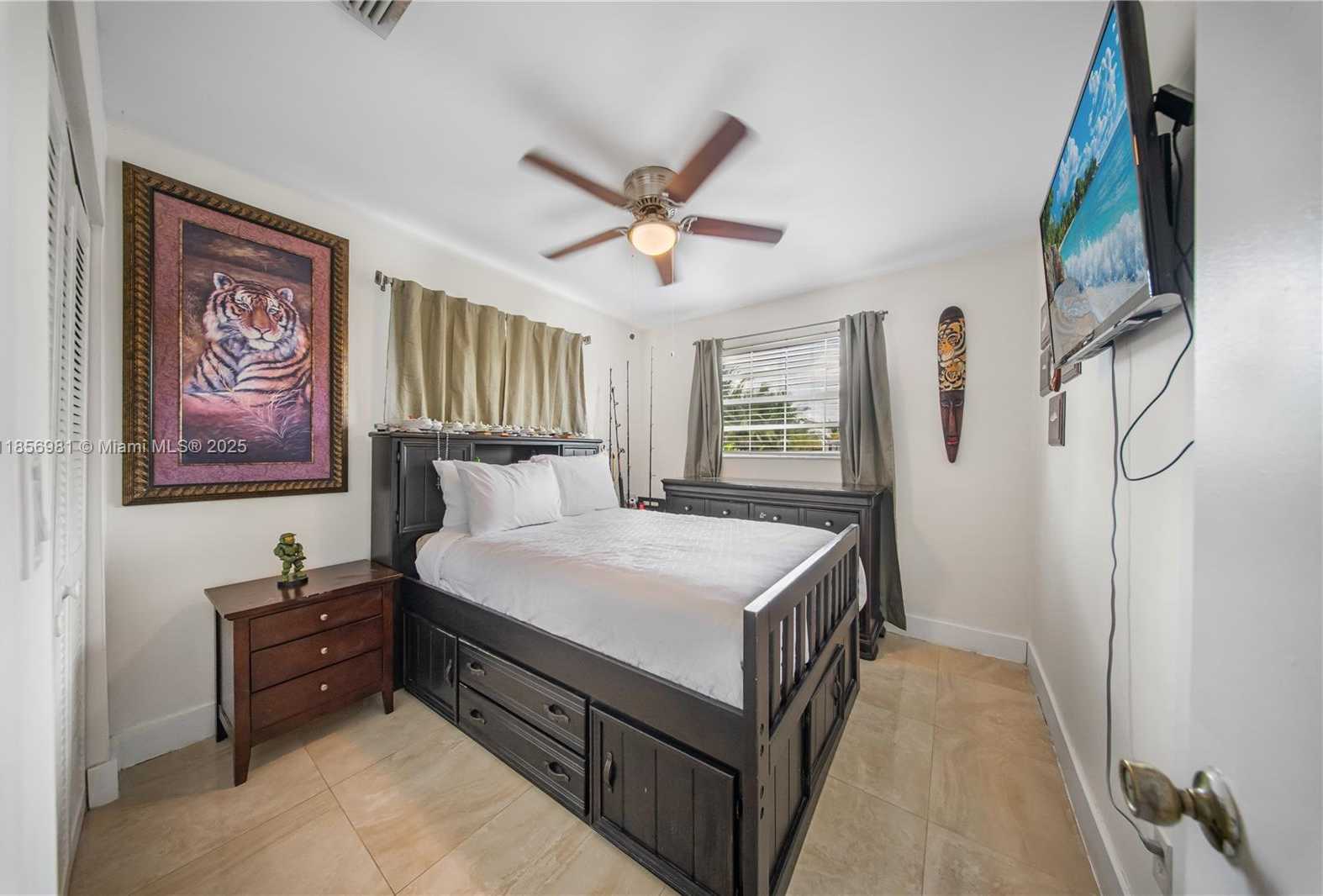 Small Image of 19781 SOUTH WEST 122ND AVE, Miami Number 27