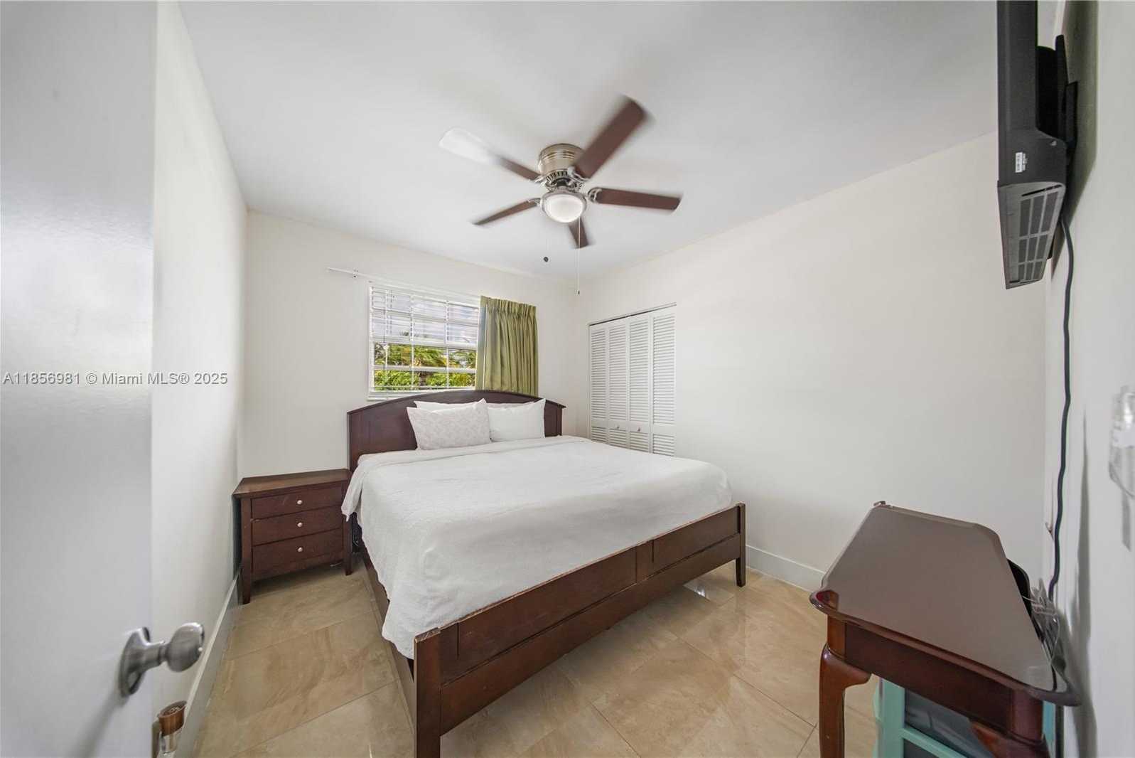 Small Image of 19781 SOUTH WEST 122ND AVE, Miami Number 28