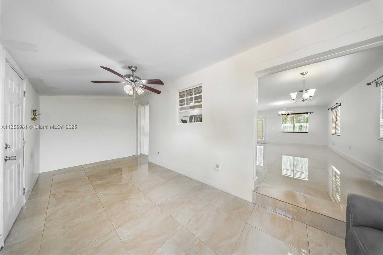 Small Image of 19781 SOUTH WEST 122ND AVE, Miami Number 36