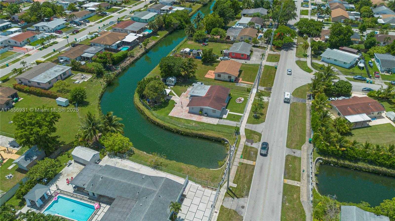 Small Image of 19781 SOUTH WEST 122ND AVE, Miami Number 4