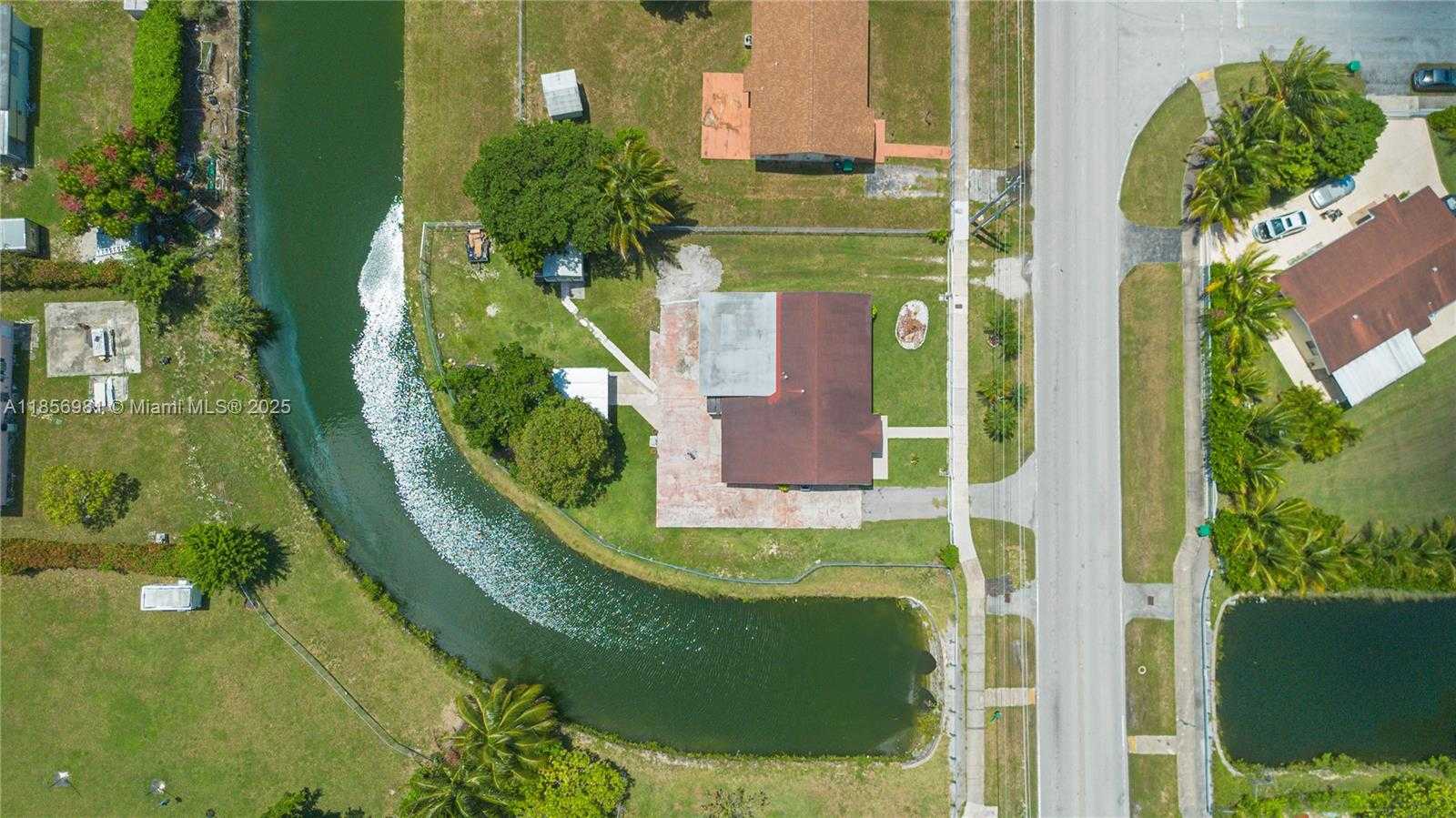 Small Image of 19781 SOUTH WEST 122ND AVE, Miami Number 5