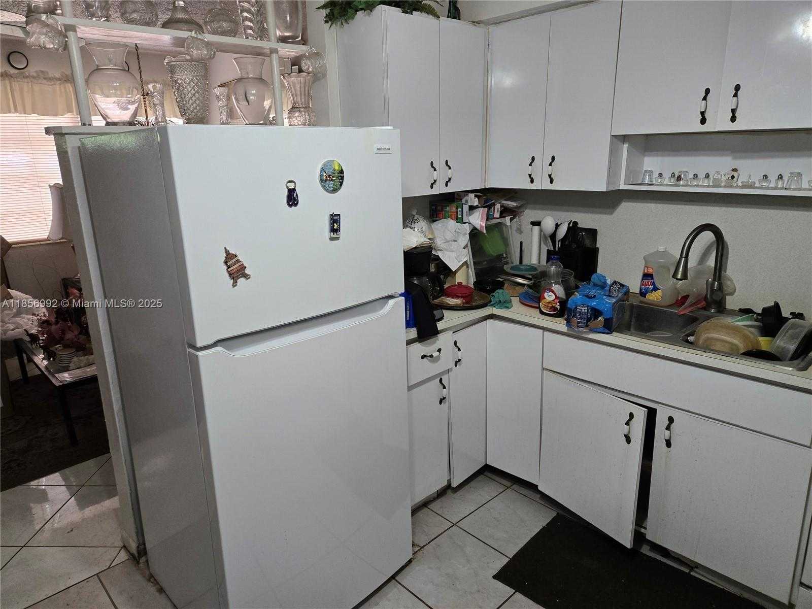 Small Image of 17701 NORTH WEST 32ND CT, Miami Gardens Number 3