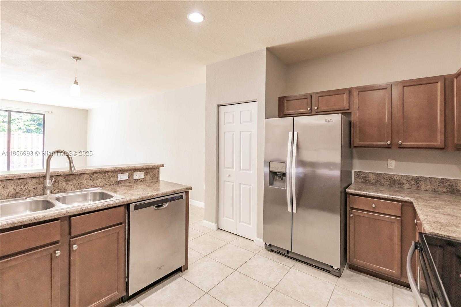 Small Image of 9108 SOUTH WEST 227TH LN, Cutler Bay Number 14