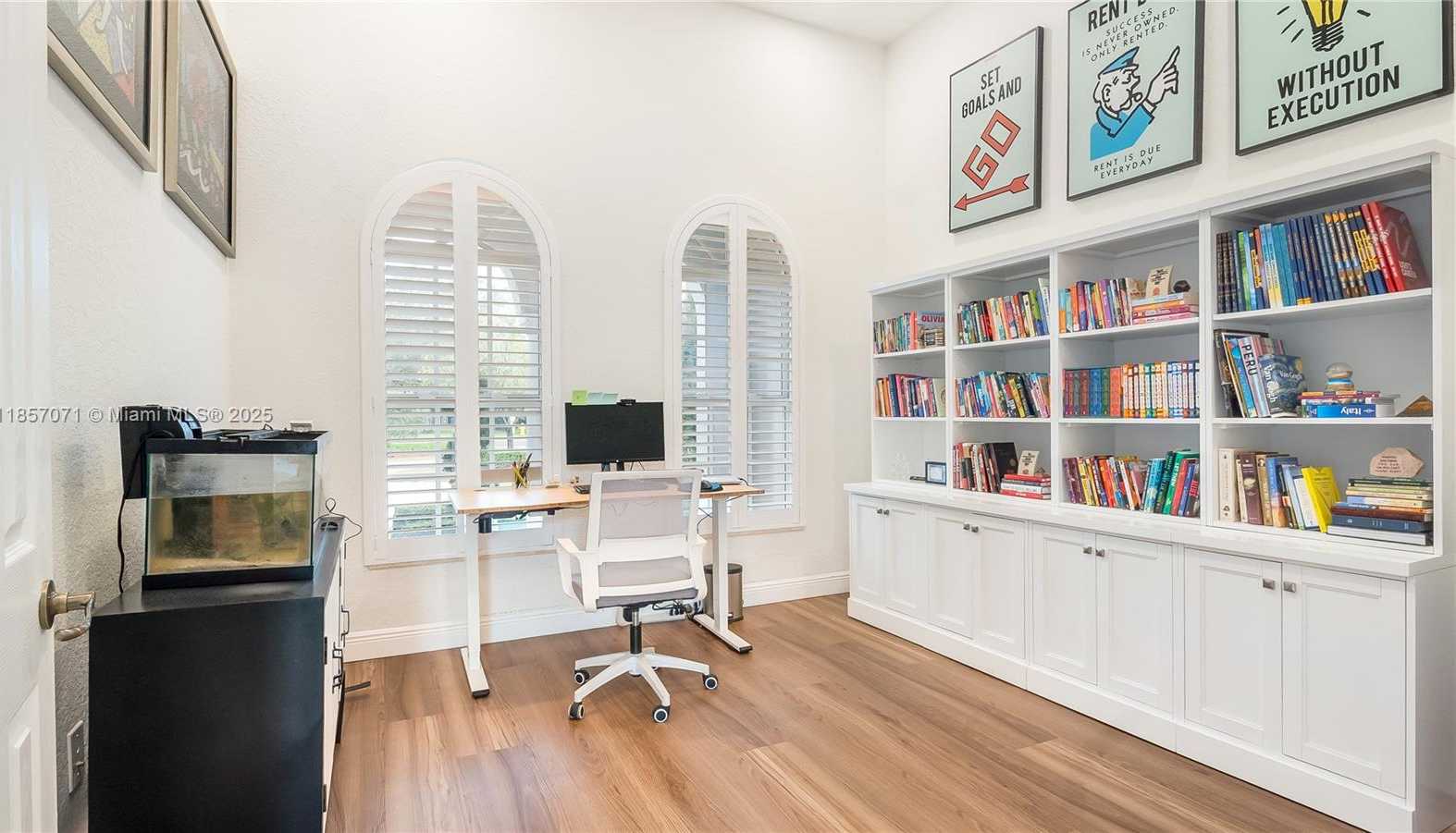 Small Image of 14443 SOUTH JOCKEY CIR SOUTH, Davie Number 17